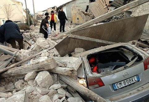 Dall'associazione Vittime Studenti Universitari del terremoto dell'Aquila un premio alla tesi sul rischio sismico